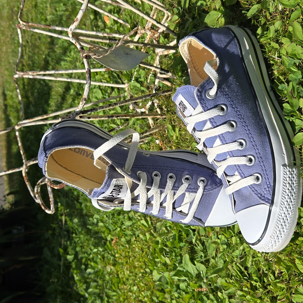 Converse ALL STAR Custom Chuck Taylor VIOLET NWOT Unisex. (BIN 006)